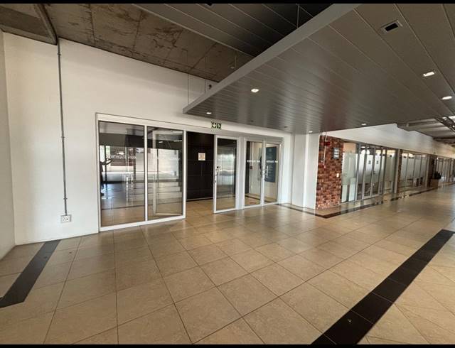 175M² BUSINESS TO LET IN NORTHGATE BUSINESS PARK